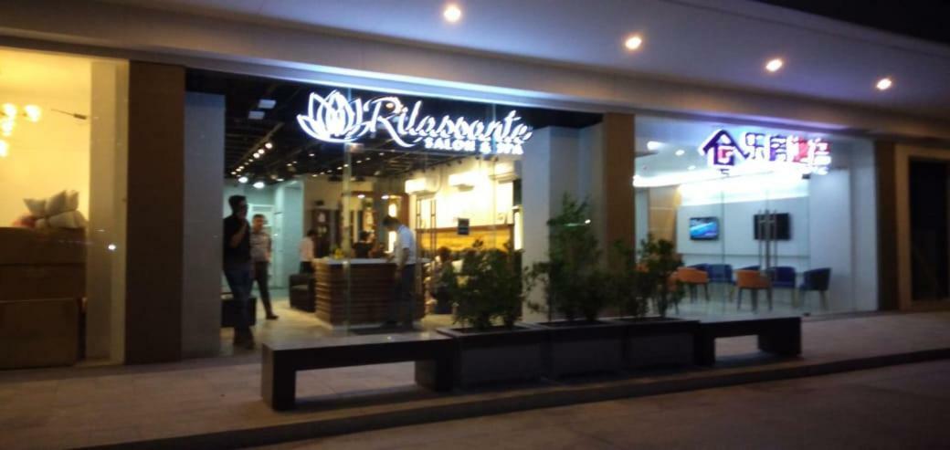 Shore Residences Moa Manila Exterior photo