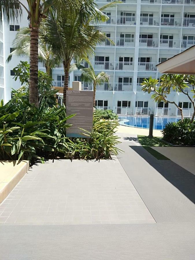 Shore Residences Moa Manila Exterior photo